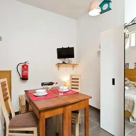 Host Wise - Cozy Quiet Flat - Trindade Station Apartman Porto