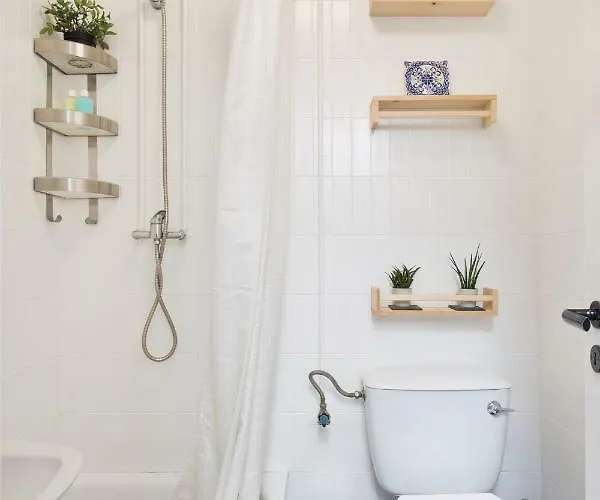 Host Wise - Cozy Quiet Flat - Trindade Station Apartament