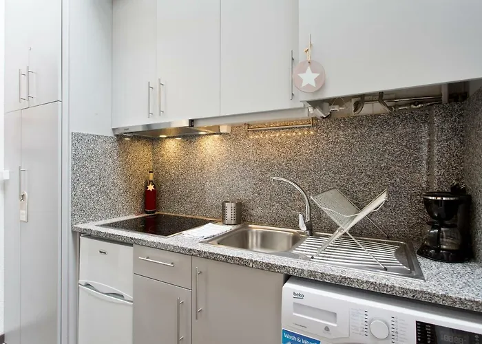 Host Wise - Cozy Quiet Flat - Trindade Station *